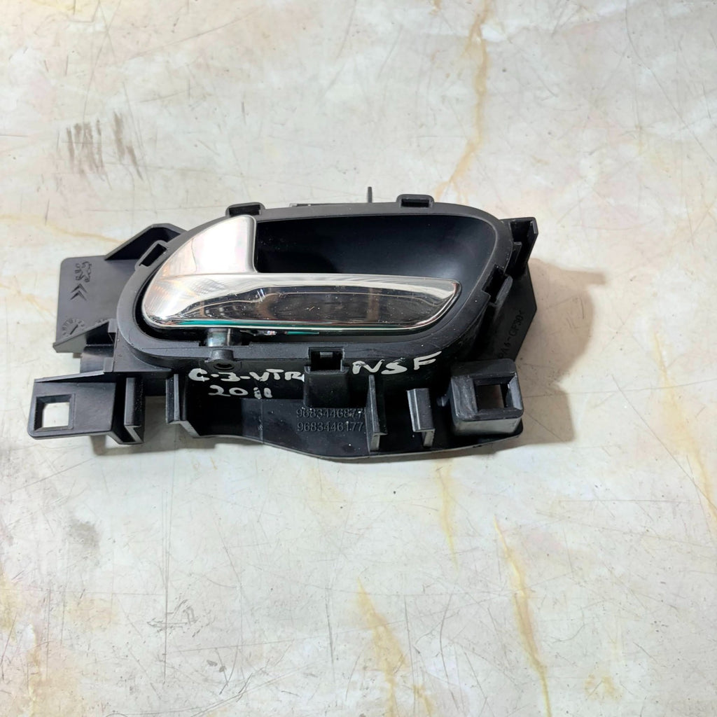 Citroen C3 2011 Left Passenger Front Interior Door Handle 9683446177