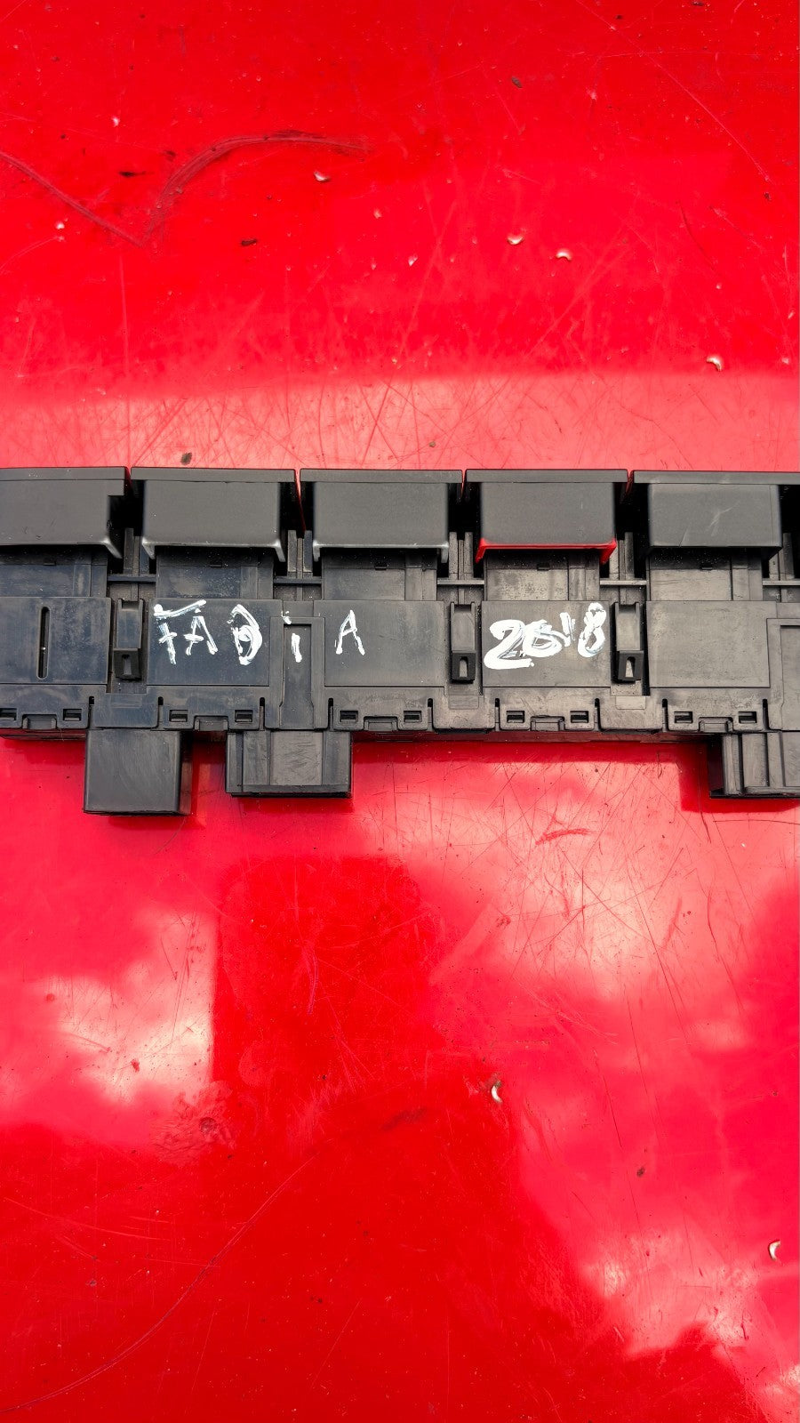 2018 SKODA FABIA HAZARD WARNING SWITCH 6V0.927.132.A