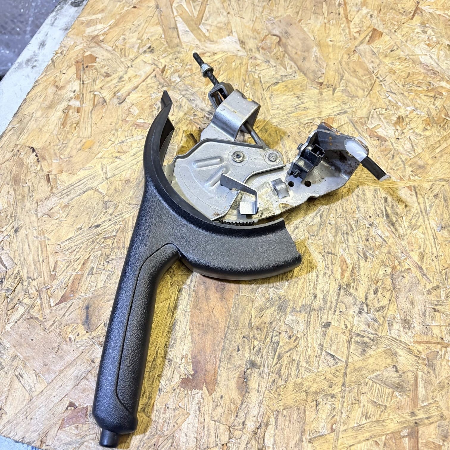 Toyota Aygo 2016-2022 AB40 HANDBRAKE