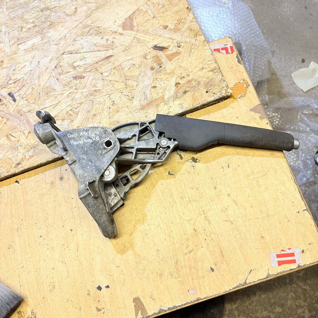 VOLKSWAGEN GOLF MK5 1K1 (2007) HANDBRAKE LEVER ASSEMBLY 8J0711303H