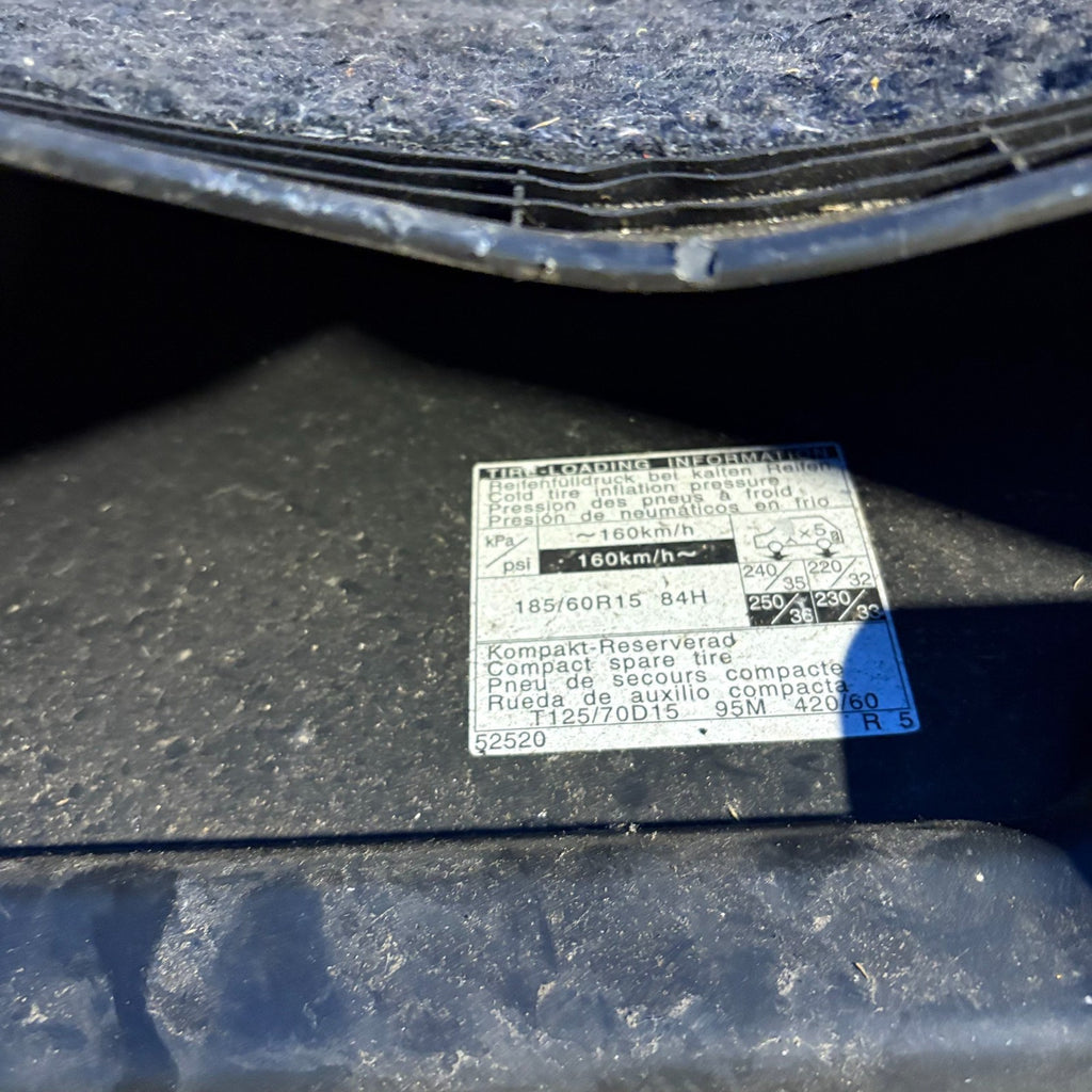 TOYOTA YARIS MK2 GLOVE COMPARTMENT BOX 2005-2011