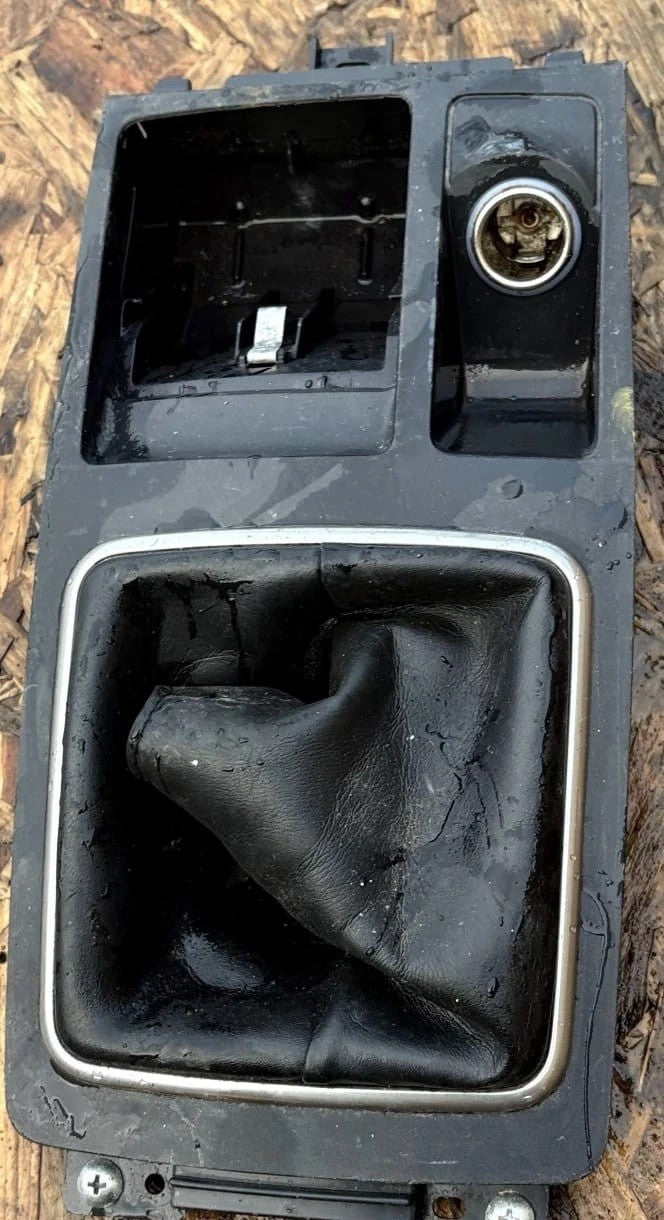 Mitsubishi Lancer X 2007-2017 Gear Gaiter Shifter Surround 8015A042ZZ 7600A006ZZ