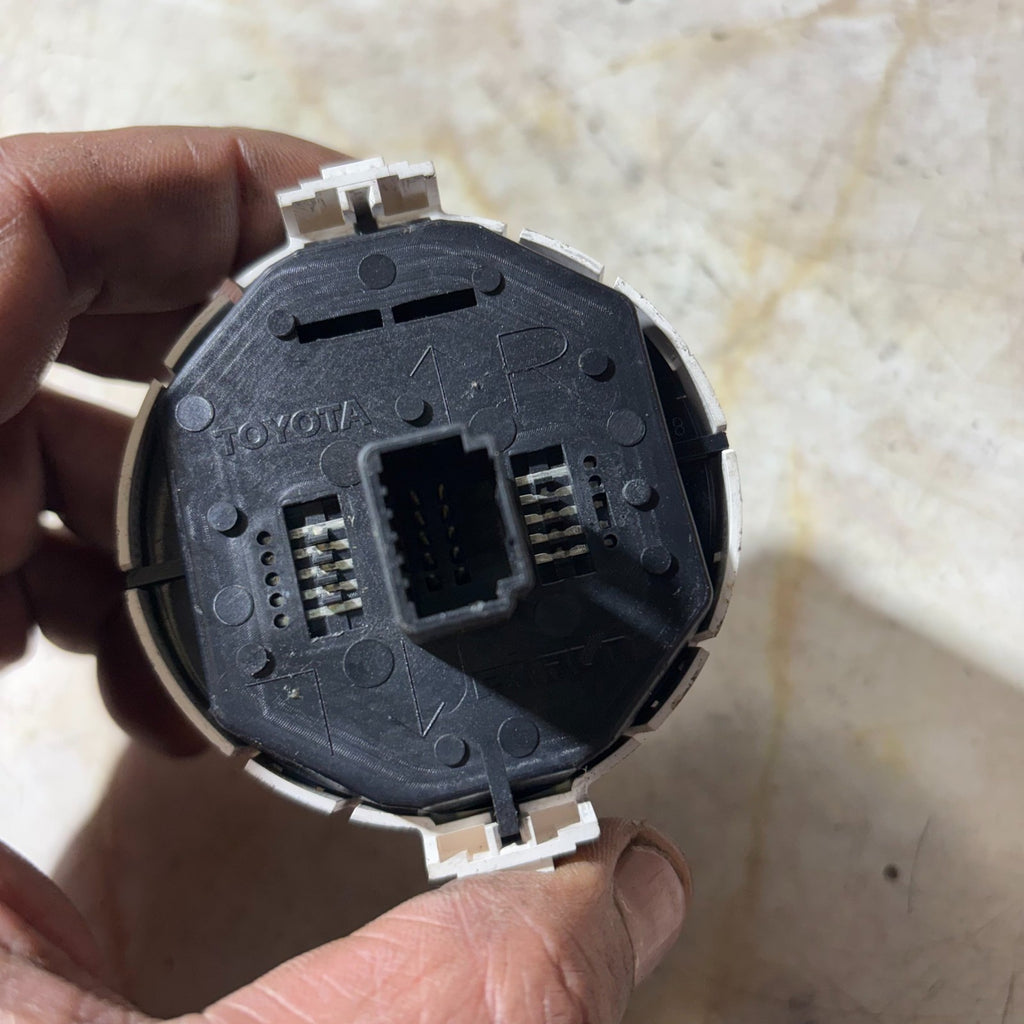Toyota Yaris 2012 To 2020 Hazard Switch And Seat Belt 83950 0D050-A
