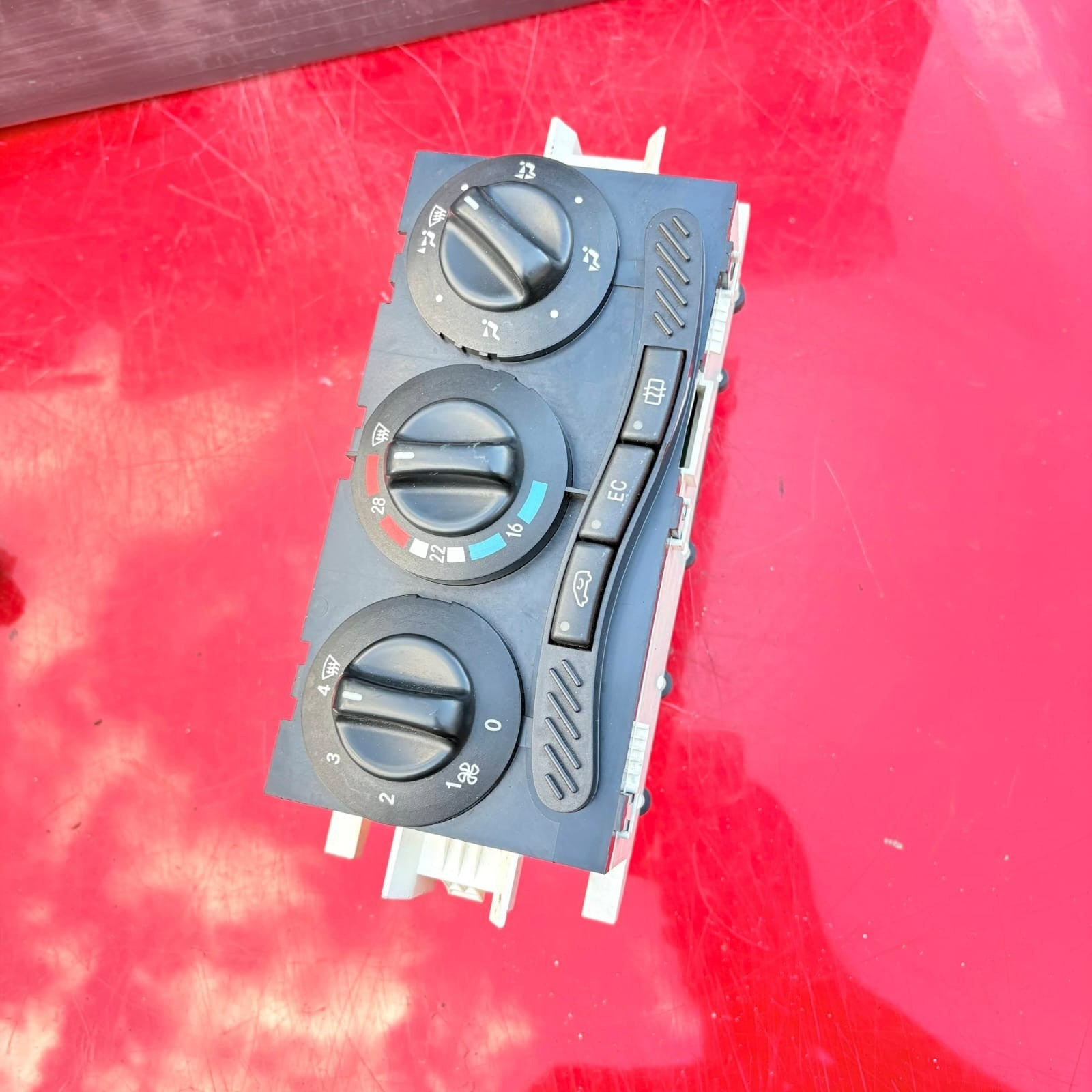 1688300485 Mercedes Benz A Class Climate Temperature Switch Panel