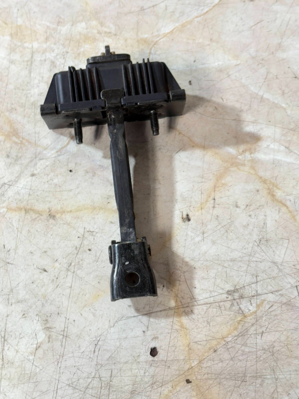 Door Check Strap Passenger Near Right Rear Back TOYOTA AVENSIS 2007 PETROL