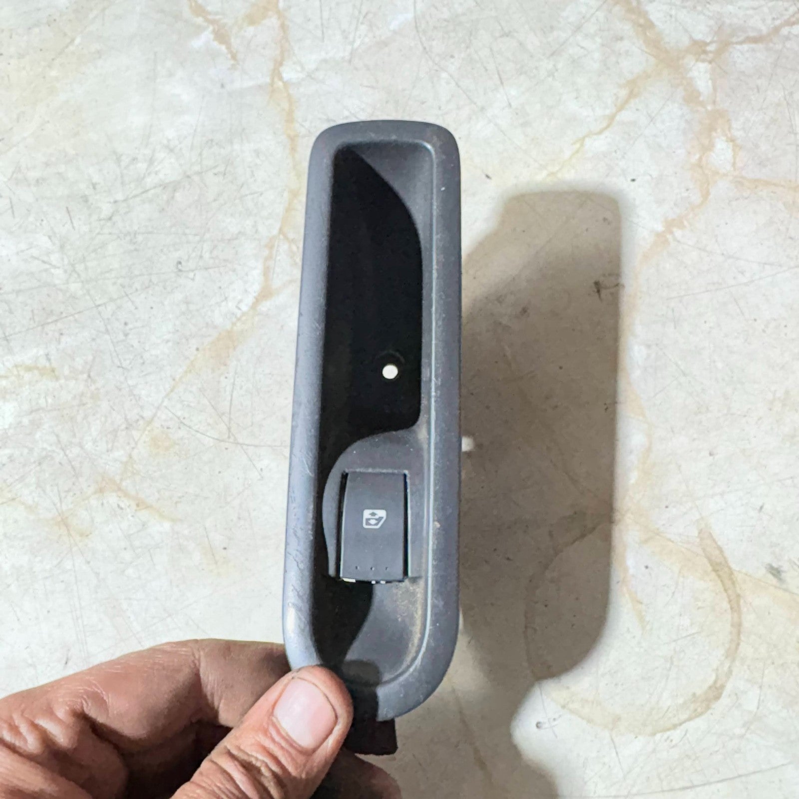 Renault Scenic 2005 Window Switch Right Rear Driver Side
