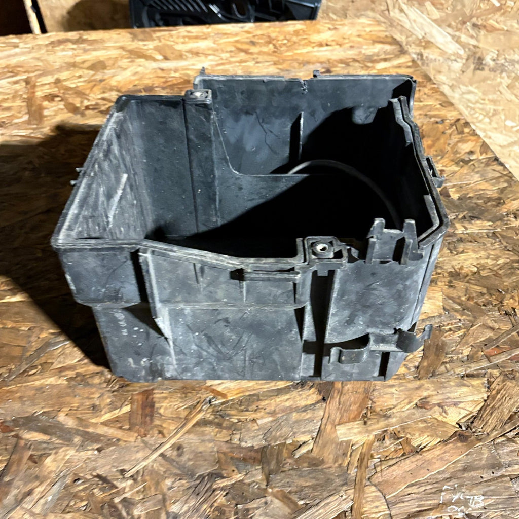 MINI COOPER R52 CONVERTIBLE 2004-2008 BATTERY BOX 6924892