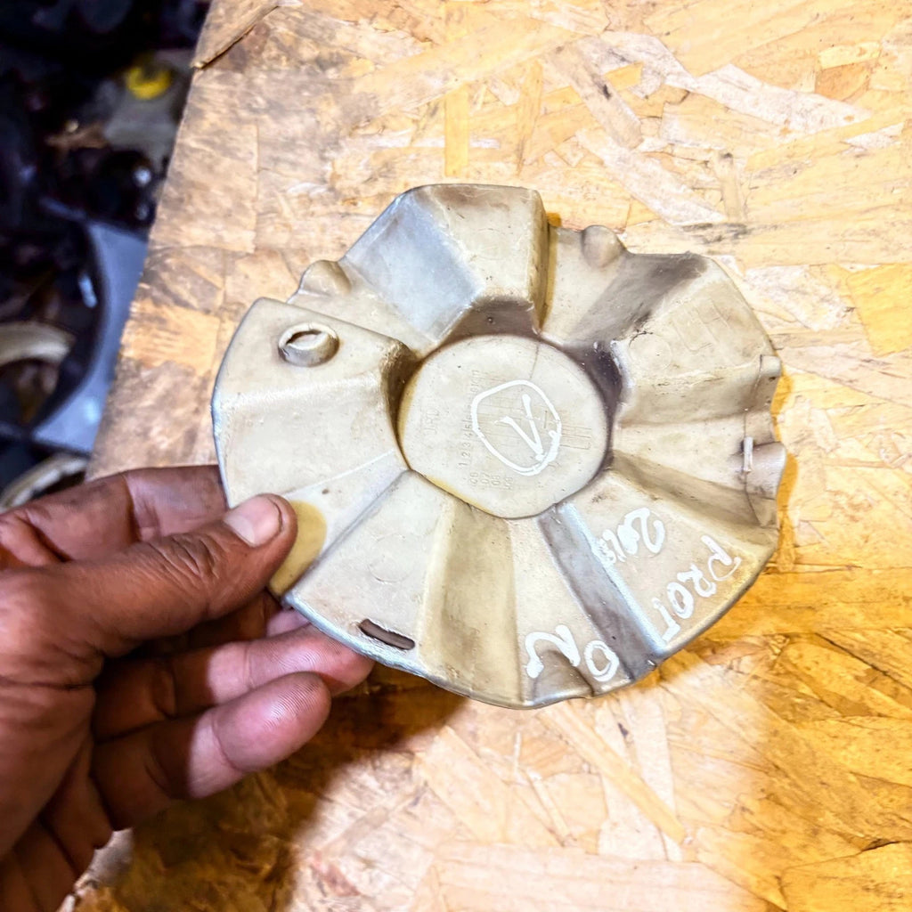 1x PROTON CENTRE CAP FOR ALLOY WHEEL