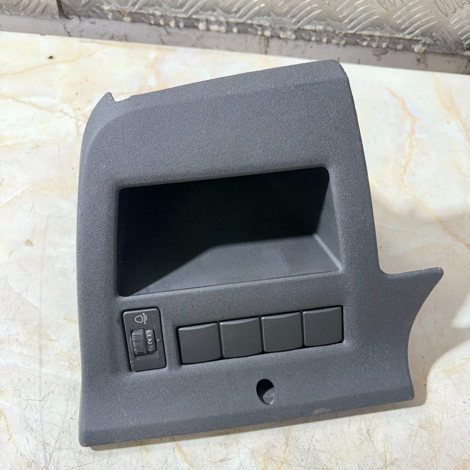 Citroen C4 2004-2010 DASHBOARD SWITCH PANEL TRIM COIN TRAY STORAGE 9653802577
