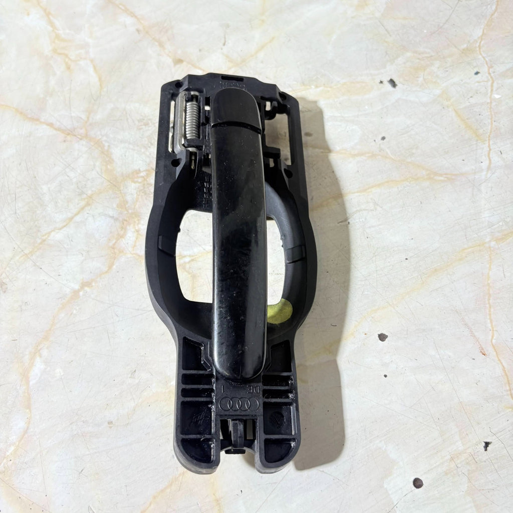 Audi A2 8Z0 2000-2005 Front Left (NS) Exterior Door Handle 153352010 3B0837207