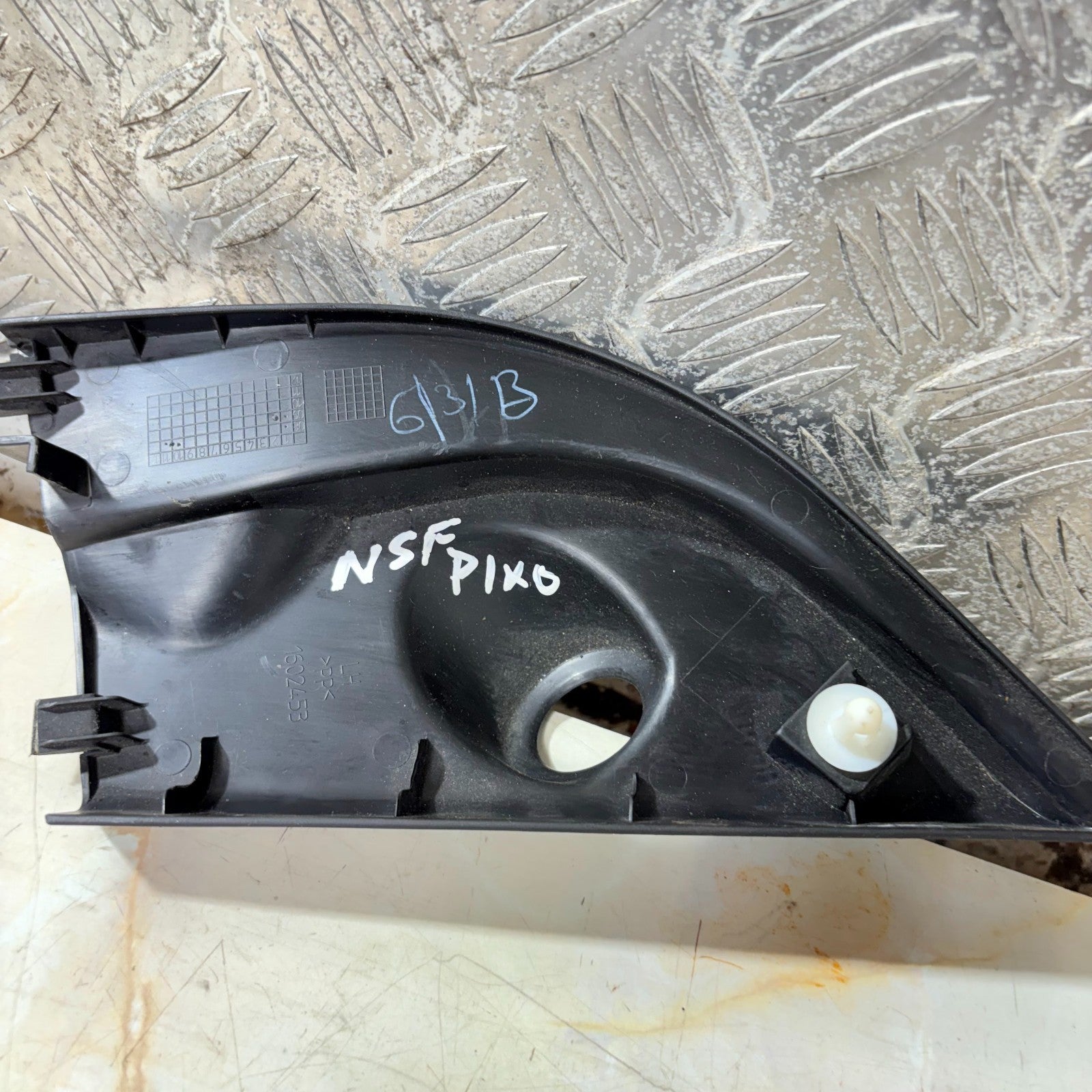 Suzuki Alto HA25 2009-2015 5dr NSF Mirror Sail Panel Trim 1602453