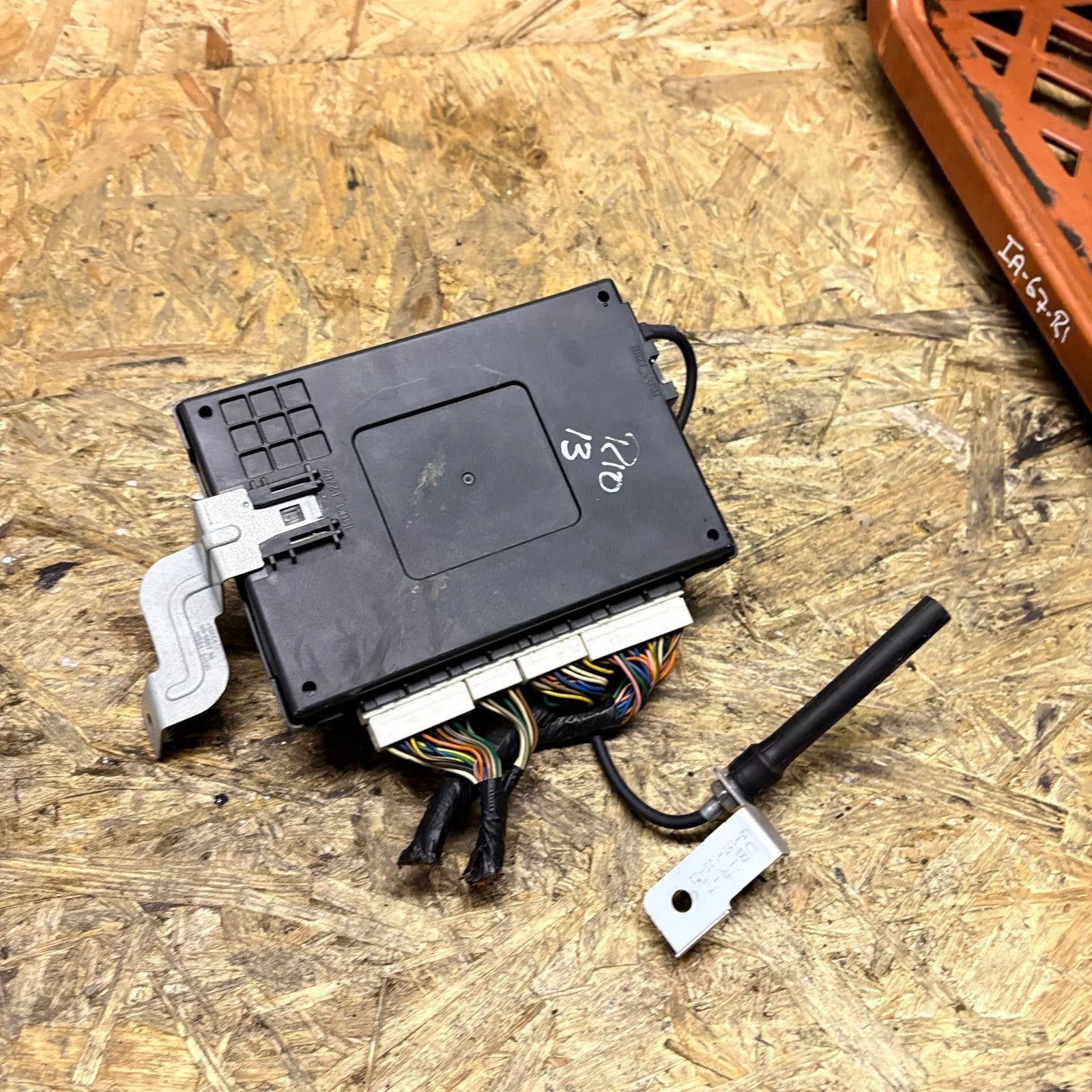 Kia Rio Mk3 UB 5dr Comfort/BCM Body Control Module 95400-1W632 2011-2017