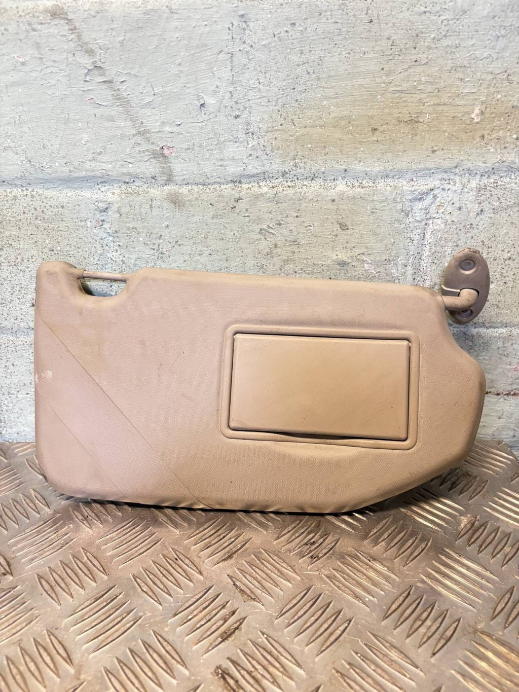 FORD ECOSPORT SUN VISOR FRONT RIGHT DRIVER SIDE OFFSIDE OSF