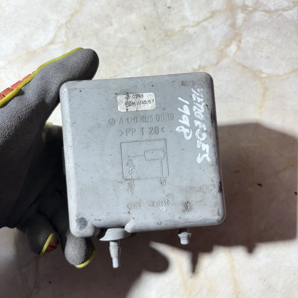 Mercedes SLK R170 SLK230/SLK320/SLK32 AMG Vacuum Tank Central Locking A170805001