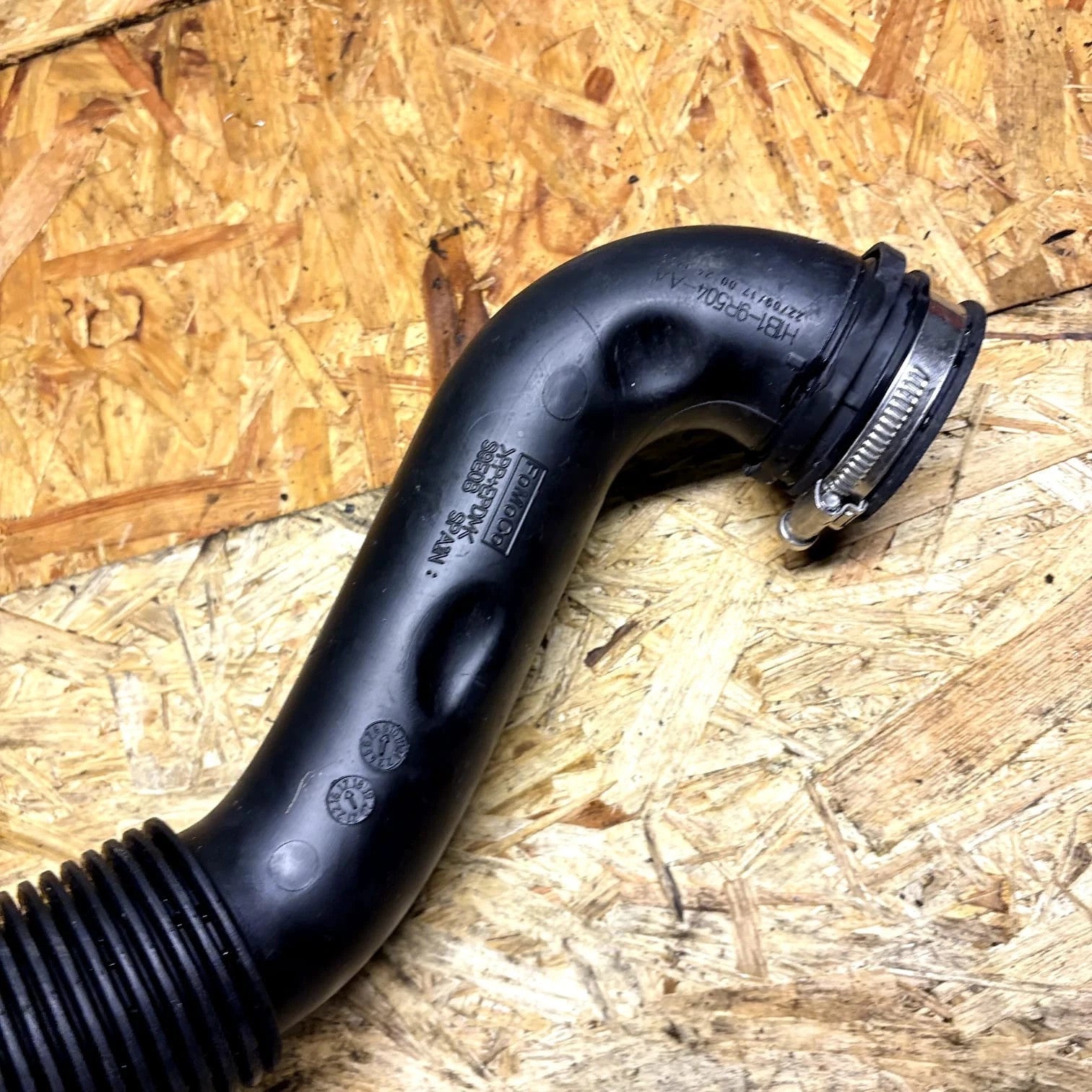 Ford Fiesta Mk8 HU/HF 1.0 EcoBoost Air Intake Hose 2123686 H1B1-9R504-AA 2017-23