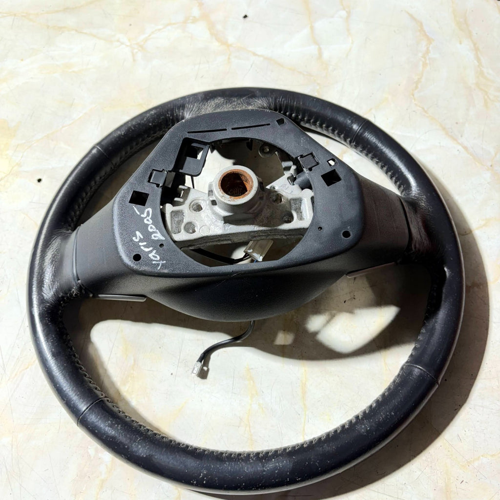 Toyota Yaris Mk2 XP90 2006-2011 Leather Steering Wheel Audio RHD GS120-02460
