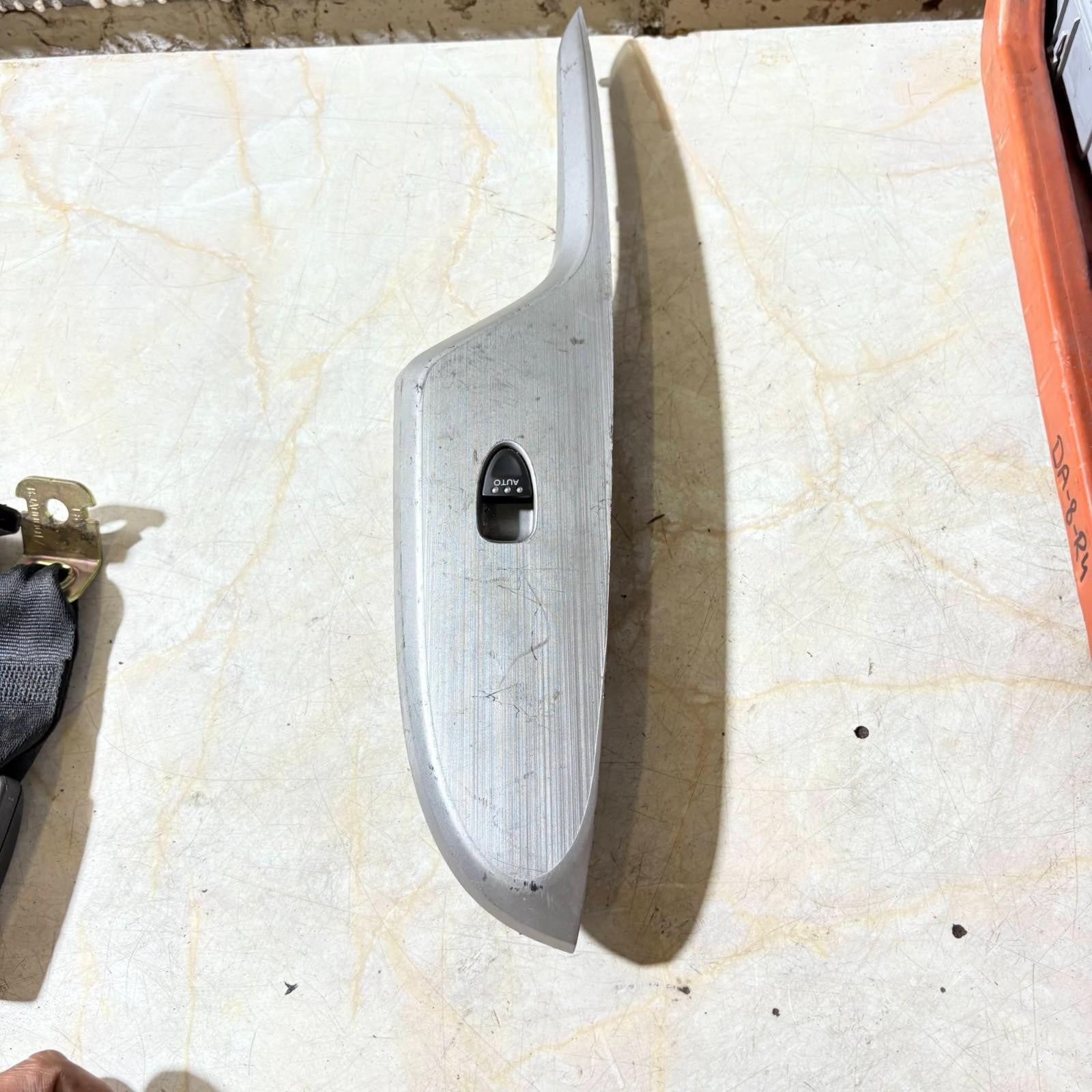 Honda Civic MK8 05-12 Front Passenger Electric Window Switch Trim 83590-SMG-E010