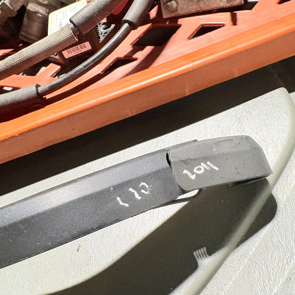 HYUNDAI i10 MK1 07-13 Rear Boot Tailgate Windscreen Wiper Arm 988110X000