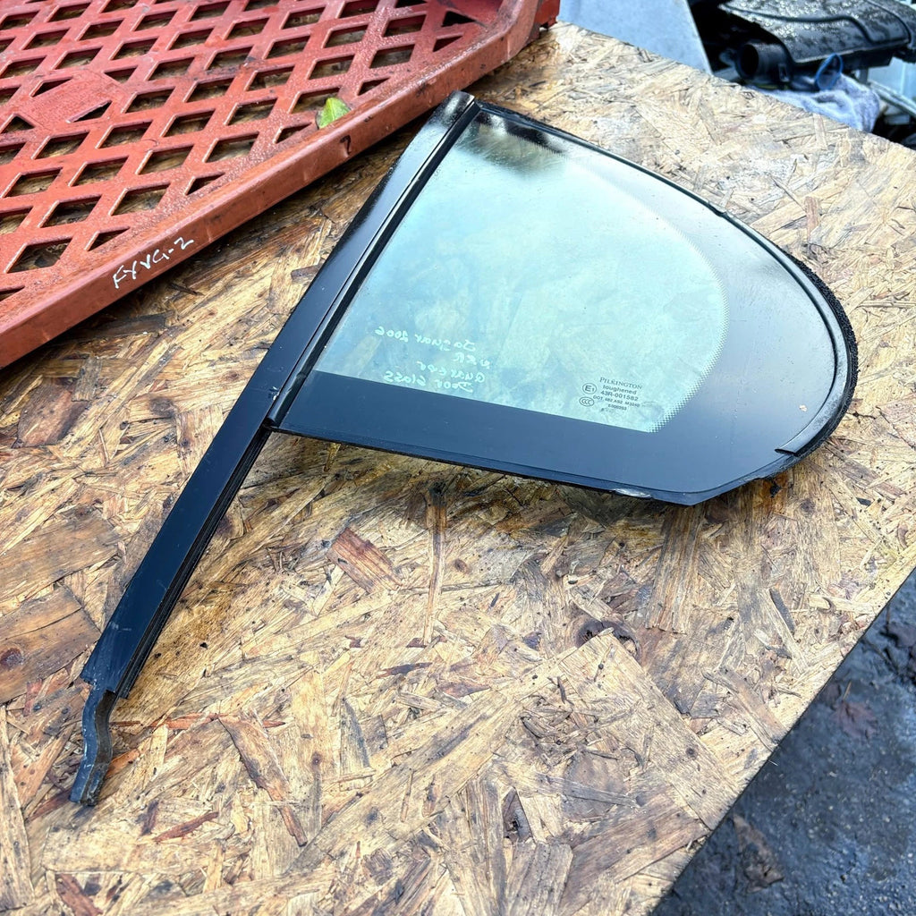 Jaguar X-Type Estate 2005-2009 Rear Door Quarter Glass Window Left NS C2S19492