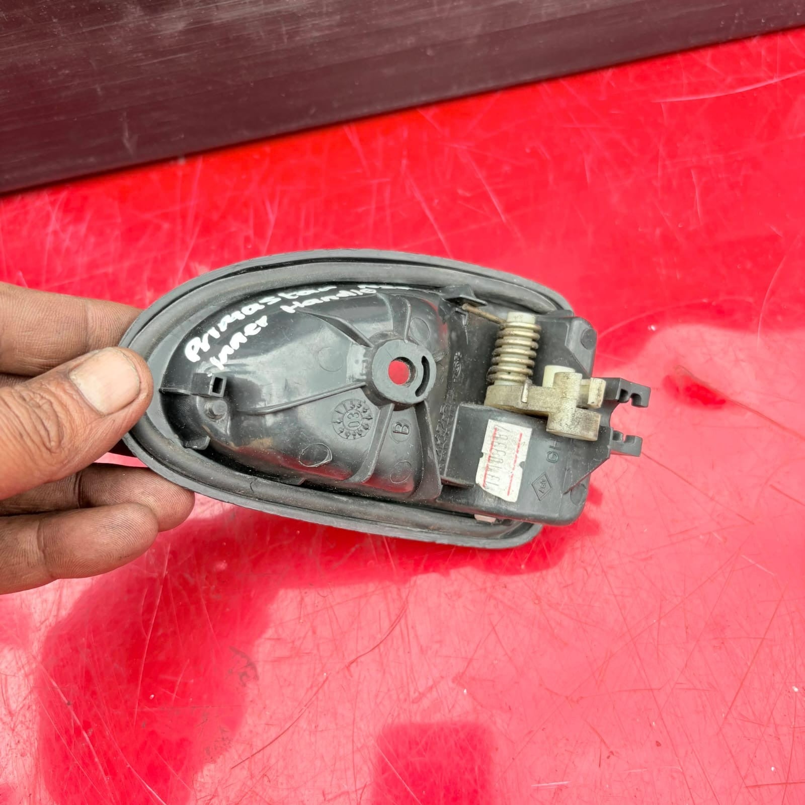 RENAULT MASTER DOOR INTERIOR HANDLE FRONT Right 7700830078, 91127201