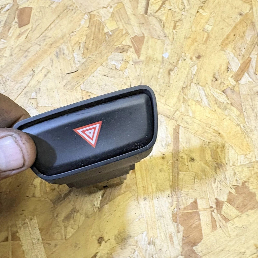 KIA PICANTO MK2 HAZARD WARNING SWITCH BUTTON CONTROL 2012