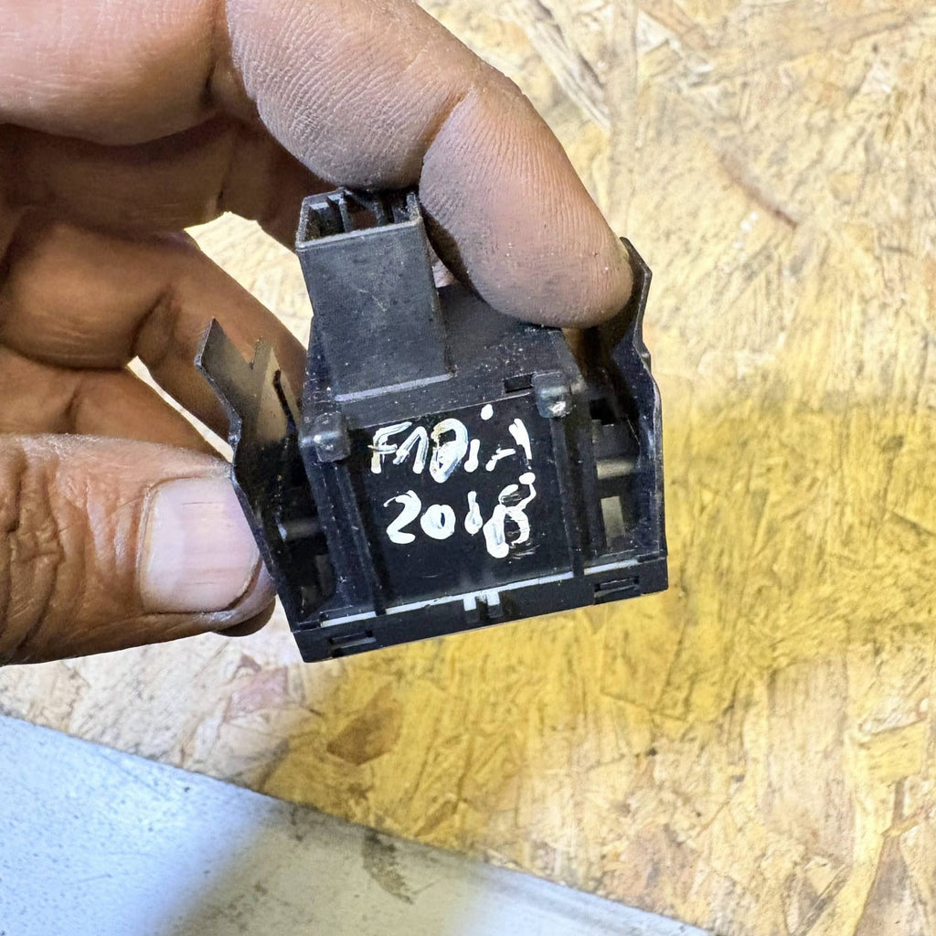Skoda Fabia Rapid Headlight Range Level Adjustment Switch 5JA941333A 2018