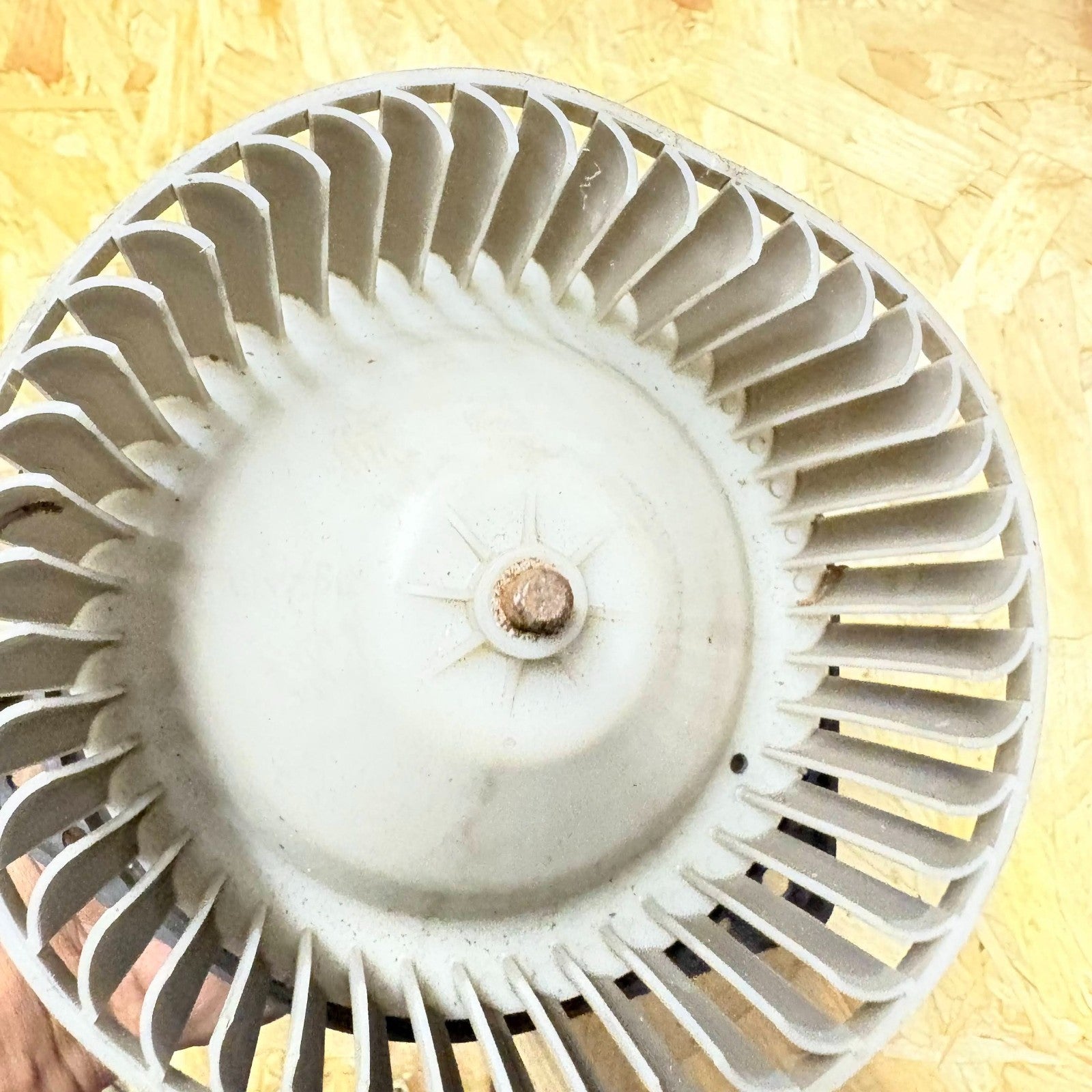 Suzuki Ignis Heater Blower Motor Fan Assembly 173-60073-01