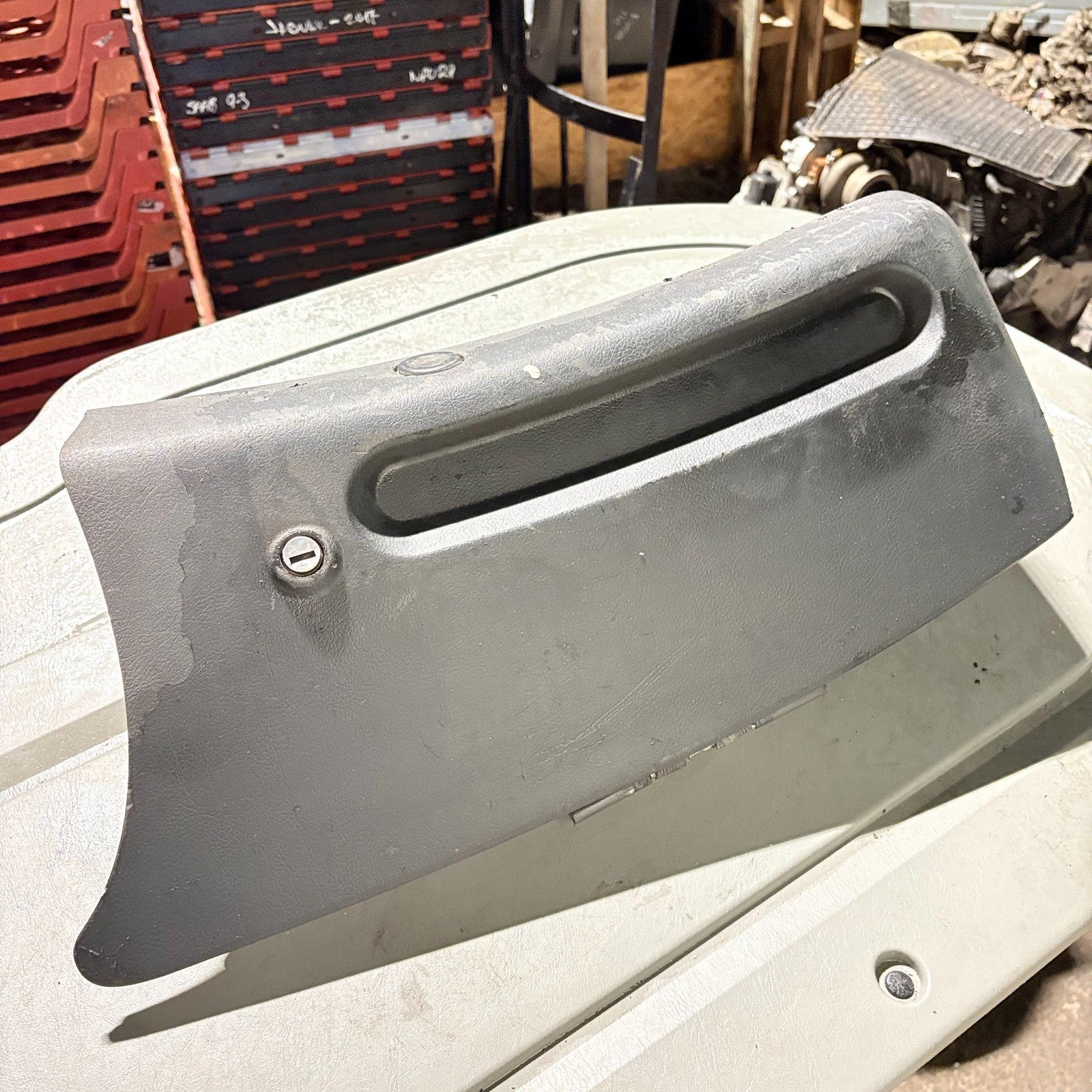 IVECO Daily Mk3 2000-2005 RHD Lockable Dashboard Glove Box 500336593
