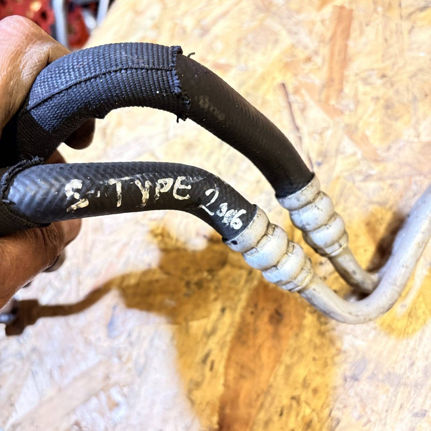 Jaguar S-Type 2.7D V6 Diesel A/C Air Con Pipe Hose Line Assembly 2004-2007