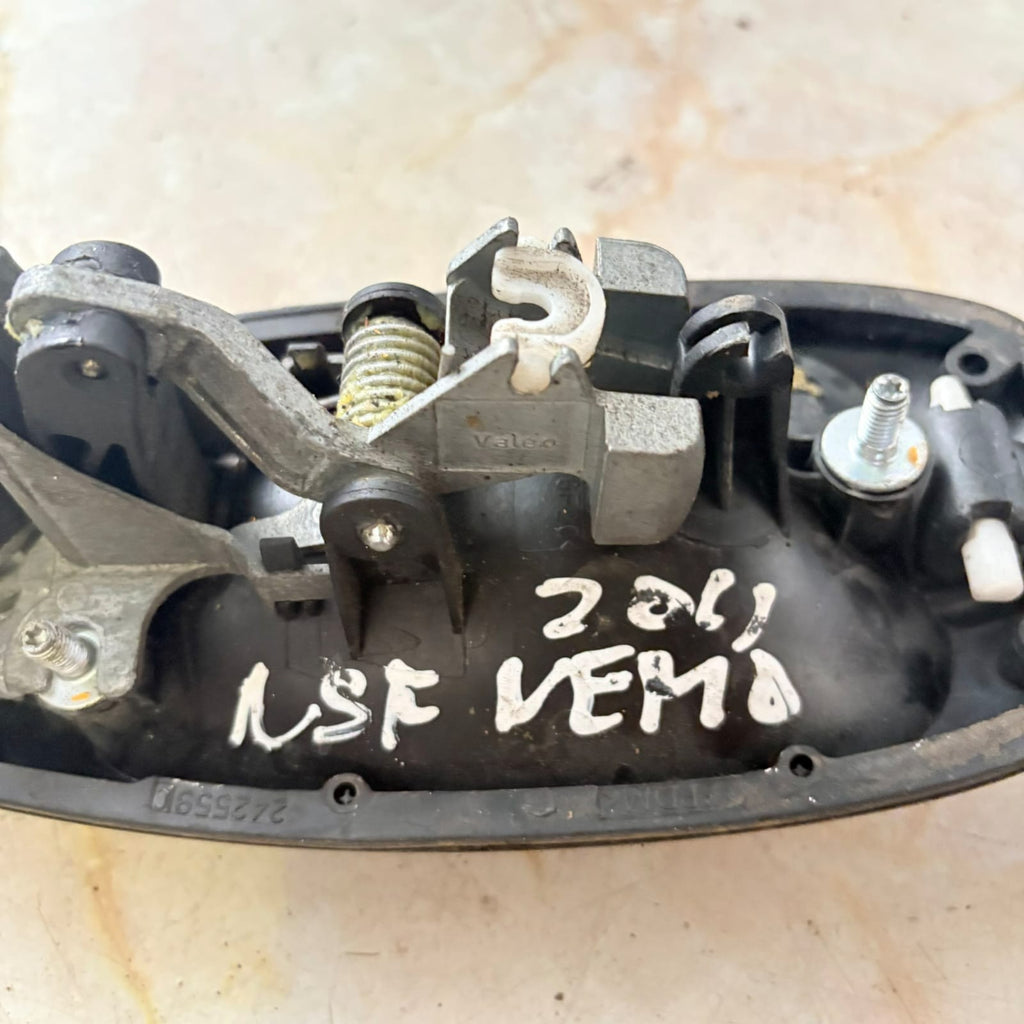PEUGEOT BIPPER NEMO 2011 DOOR HANDLE EXTERIOR (PASSENGER FRONT )V23837-NSF