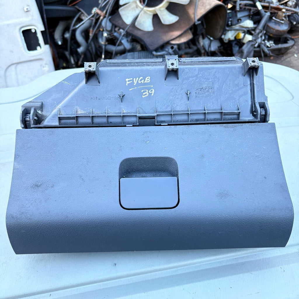 VOLKSWAGEN POLO 9N 2005-2009 MK4 GLOVE BOX. STORAGE COMPARTMENT 6Q2 857 101D