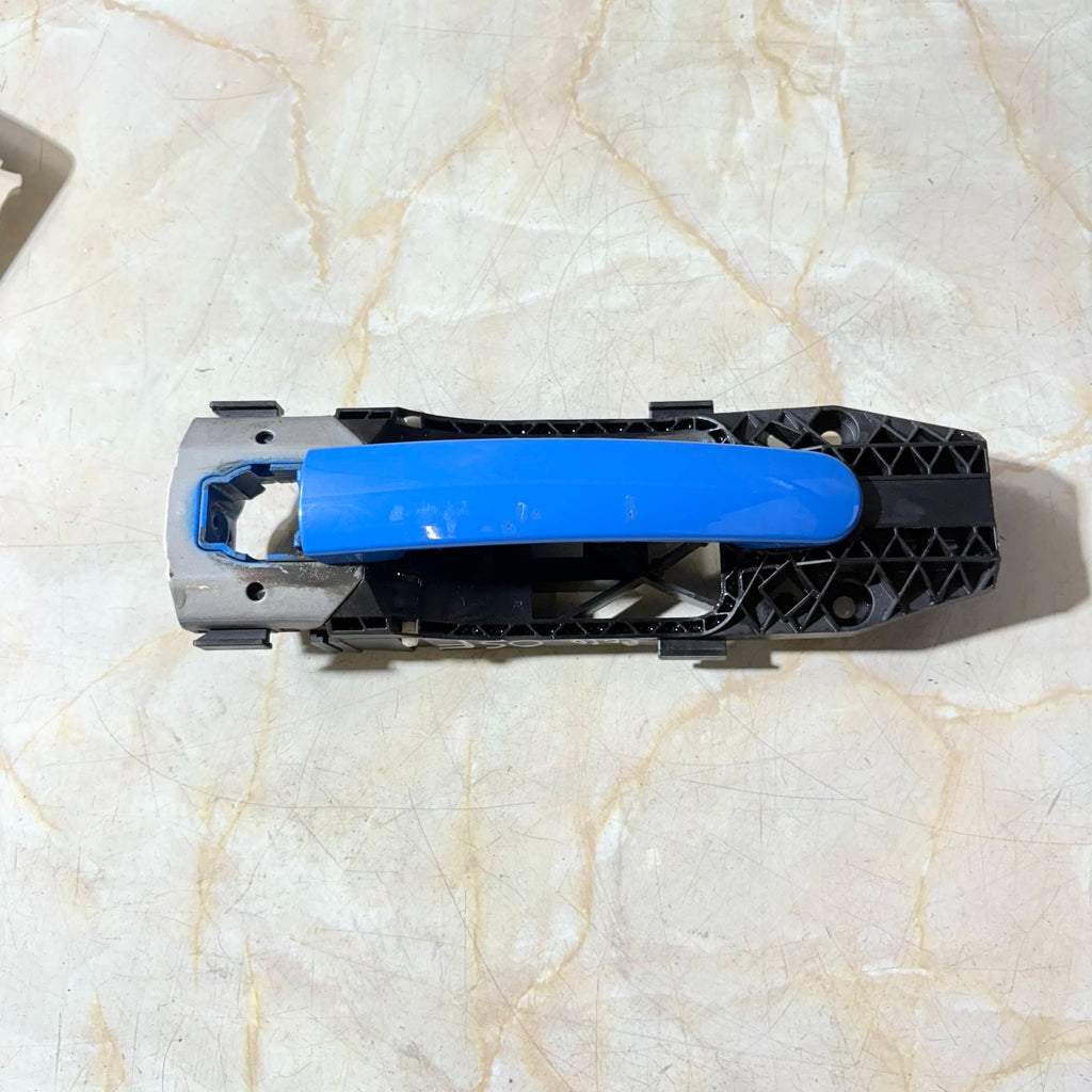 VOLKSWAGEN POLO DOOR HANDLE FRONT RIGHT 5N0837885H 2008-2014