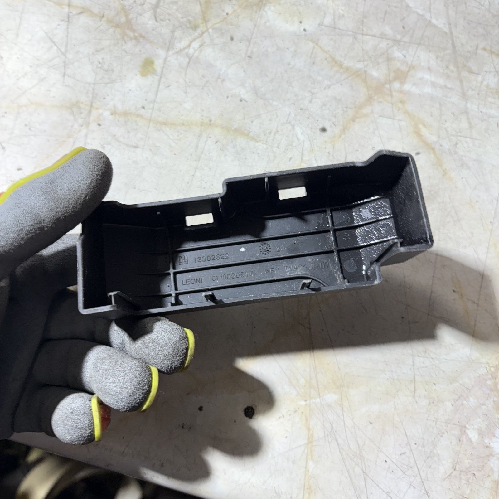 Vauxhall Astra 2012 Fuse Box Cover 13302322 C11000091