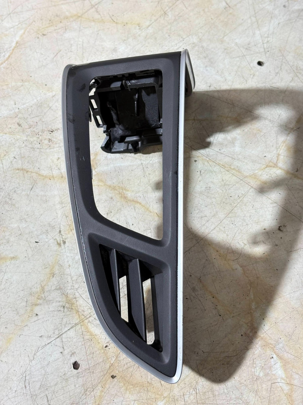 For 2014 FORD FOCUS MK3 LEFT AIR vent TRIM PASSENGER SIDE