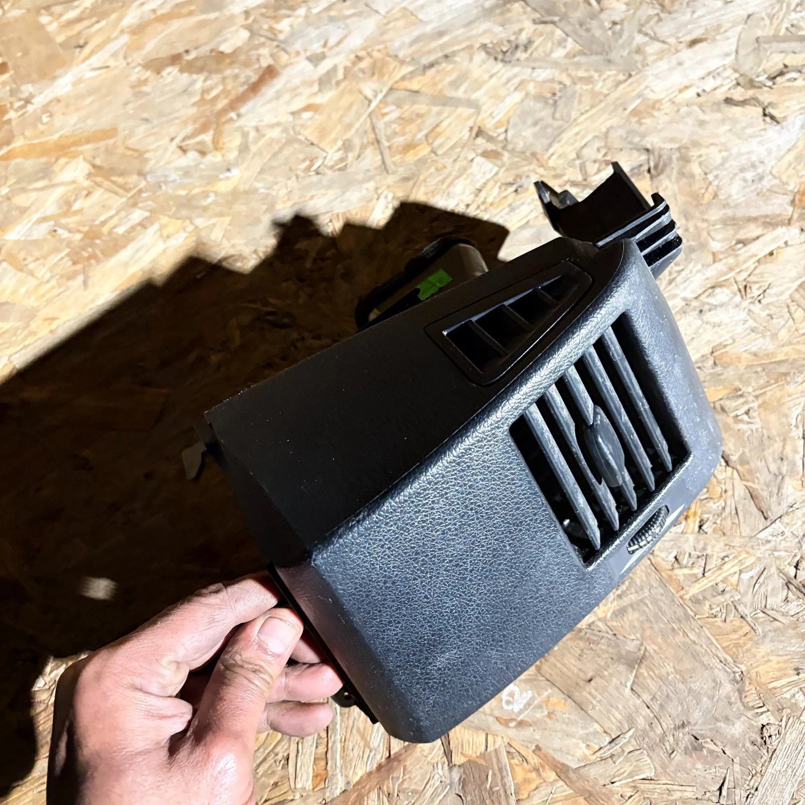MERCEDES SPRINTER 2006-2018 NSF DASH AIR VENT FRONT LEFT PASSENGER SIDE