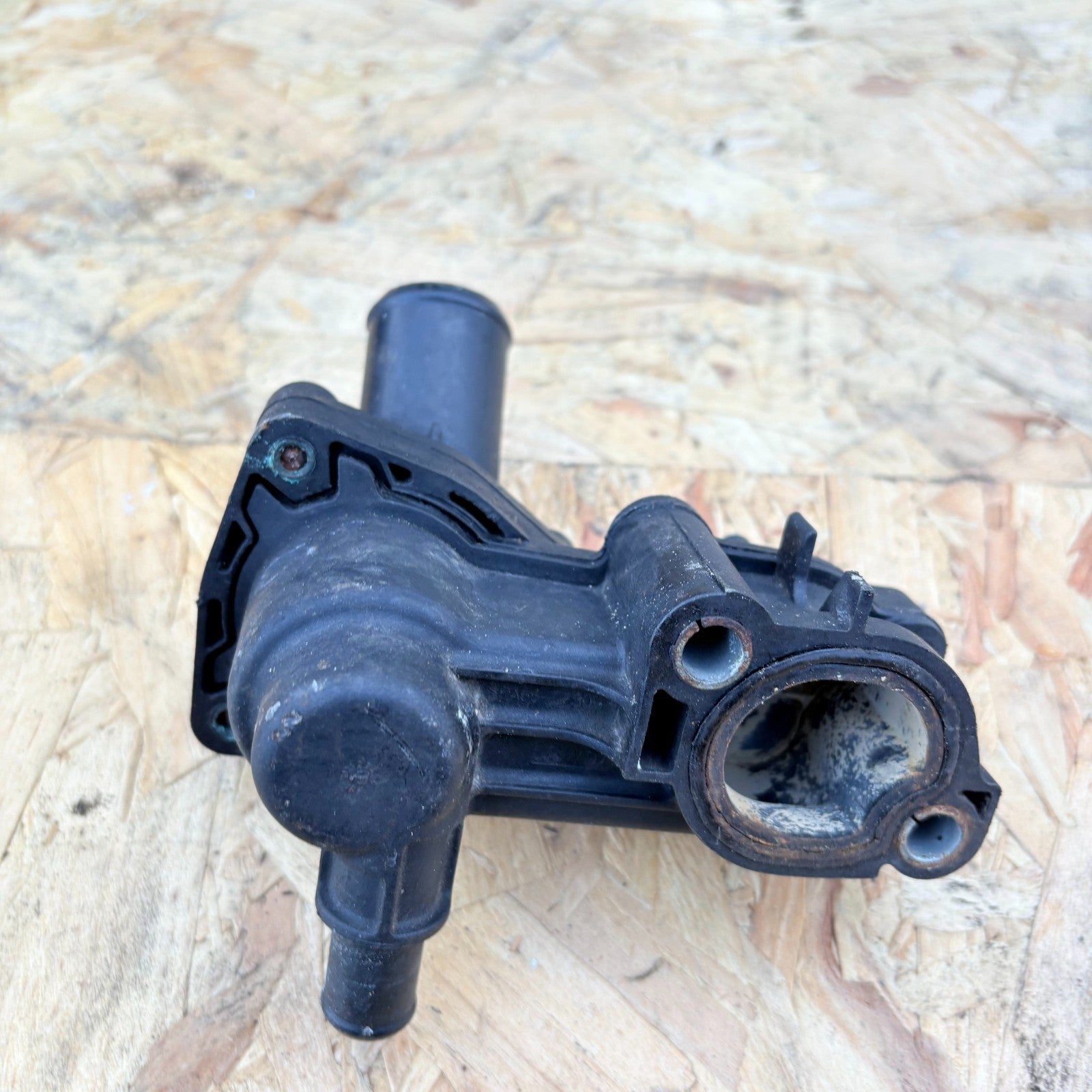 Coolant Thermostat and Housing Ford Tourneo Connect 2002 to 2013