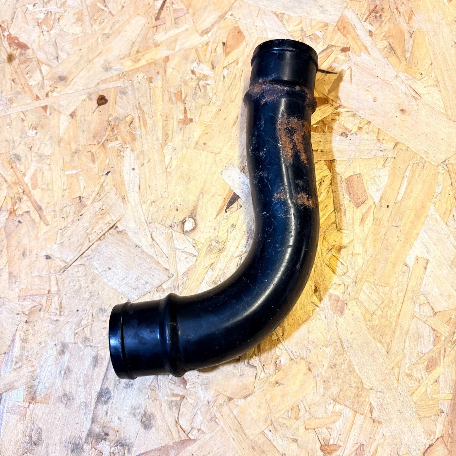 Nissan Qashqai Turbo Intercooler Pipe Boost Hose Charge Air Tube ()