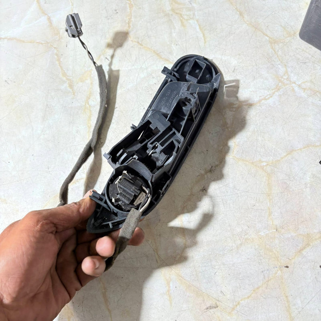 Ford Fiesta MK7 Interior Door Handle Front Passenger Left Side 8A61-A2260-BEW