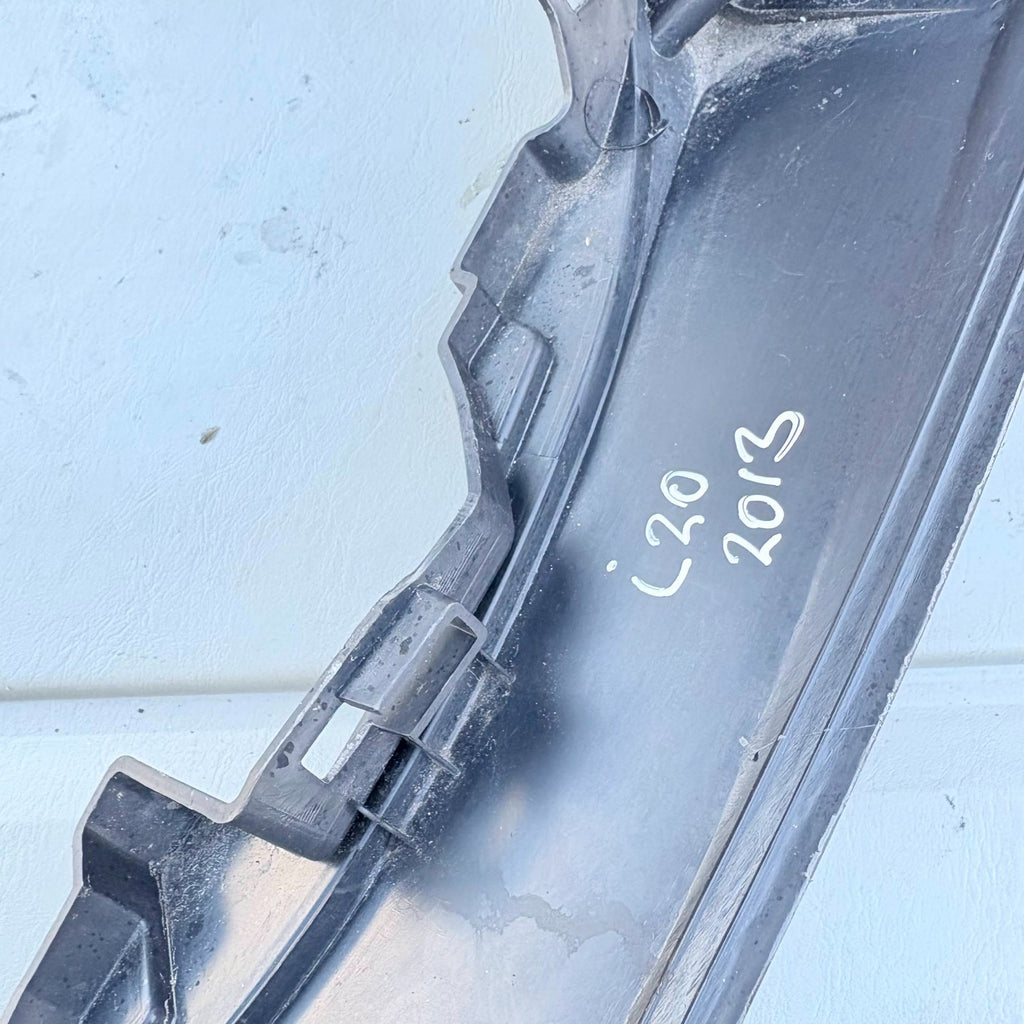 HYUNDAI I20 PB 2008-2014 CENTER CONSOLE CUP HOLDER ARM REST TRIM PANEL