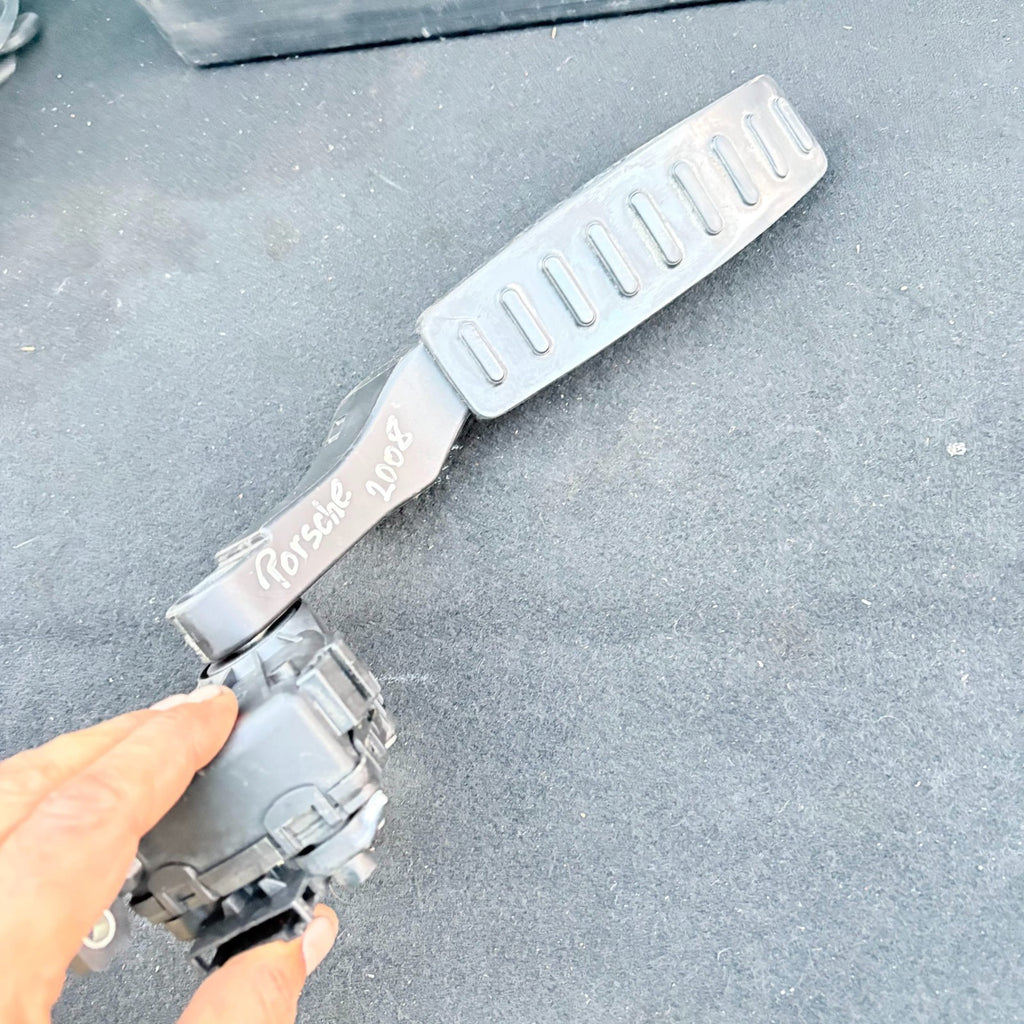 Porsche Cayenne Pedal Accelerator Throttle 7L0 723 507 E 2008