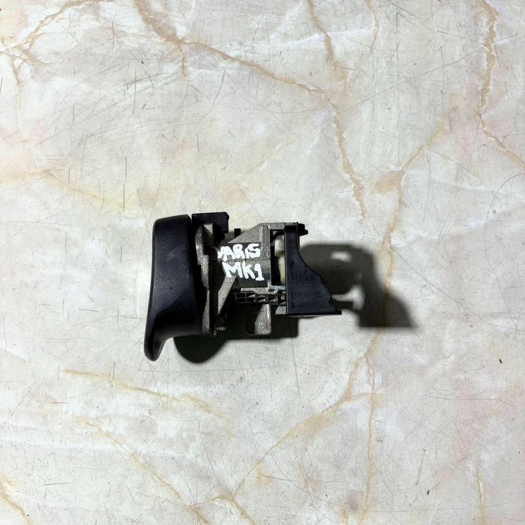 TOYOTA YARIS MK1 1999-2005 TAILGATE BOOT LOCK HANDLE BARREL LATCH