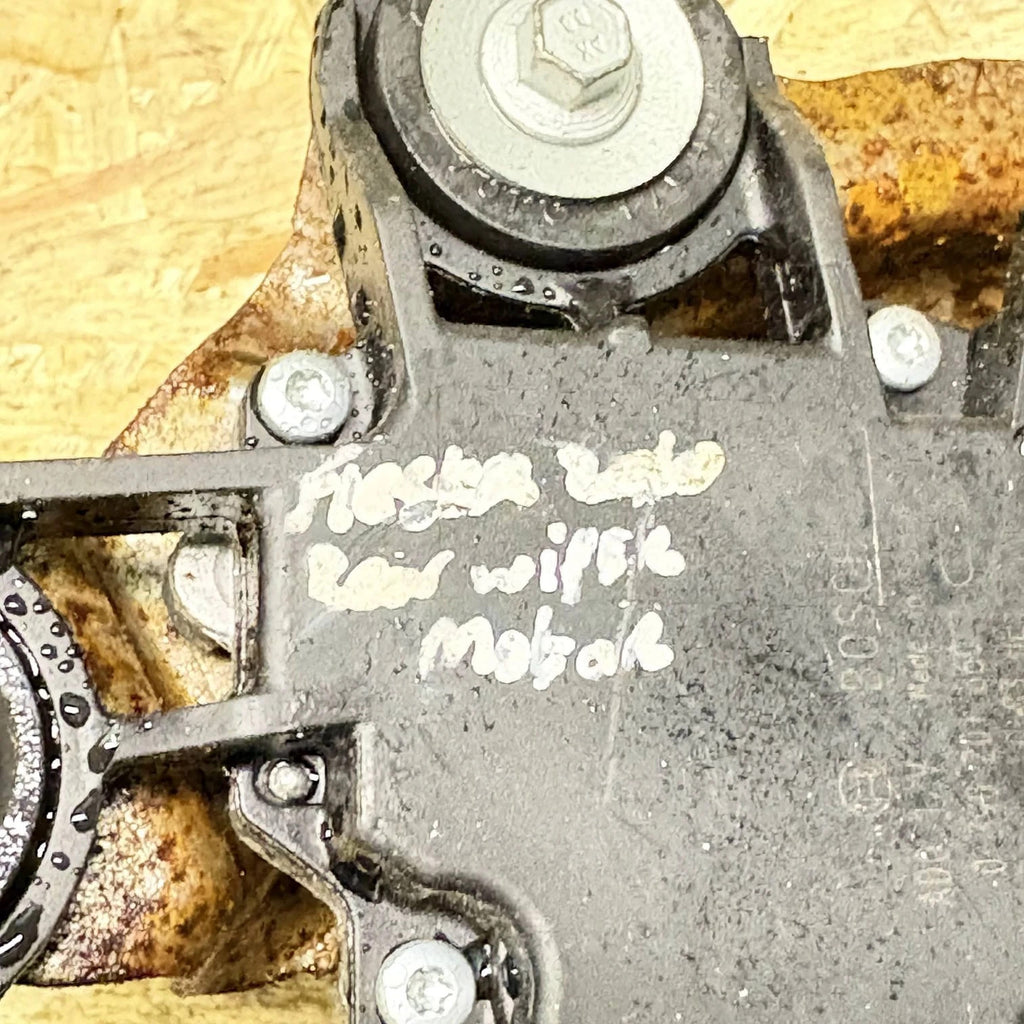 Ford Fiesta 8A61A17K441AD REAR WIPER MOTOR / 0390201215 / MLF320301BS /9567 2010