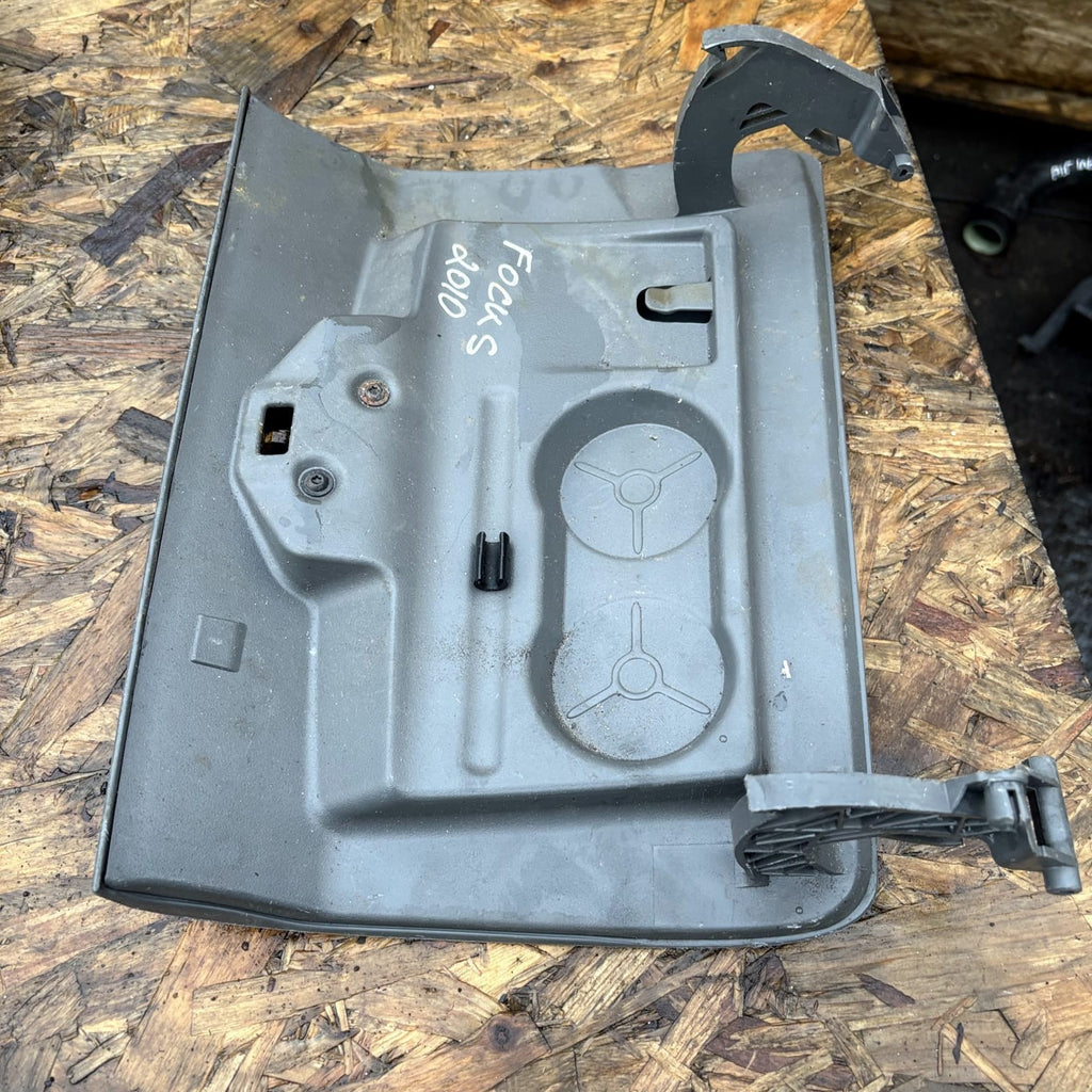 FORD FOCUS MK2 2010 GLOVE BOX 4M51 A06044 BEW
