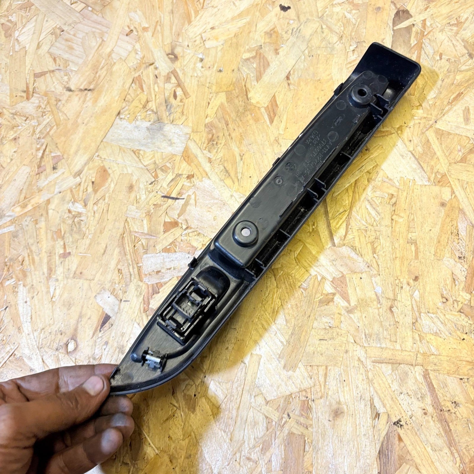 Ford B-Max 2012 WINDOW SWITCH & TRIM REAR RIGHT SIDE AV11-R226A36-ACW