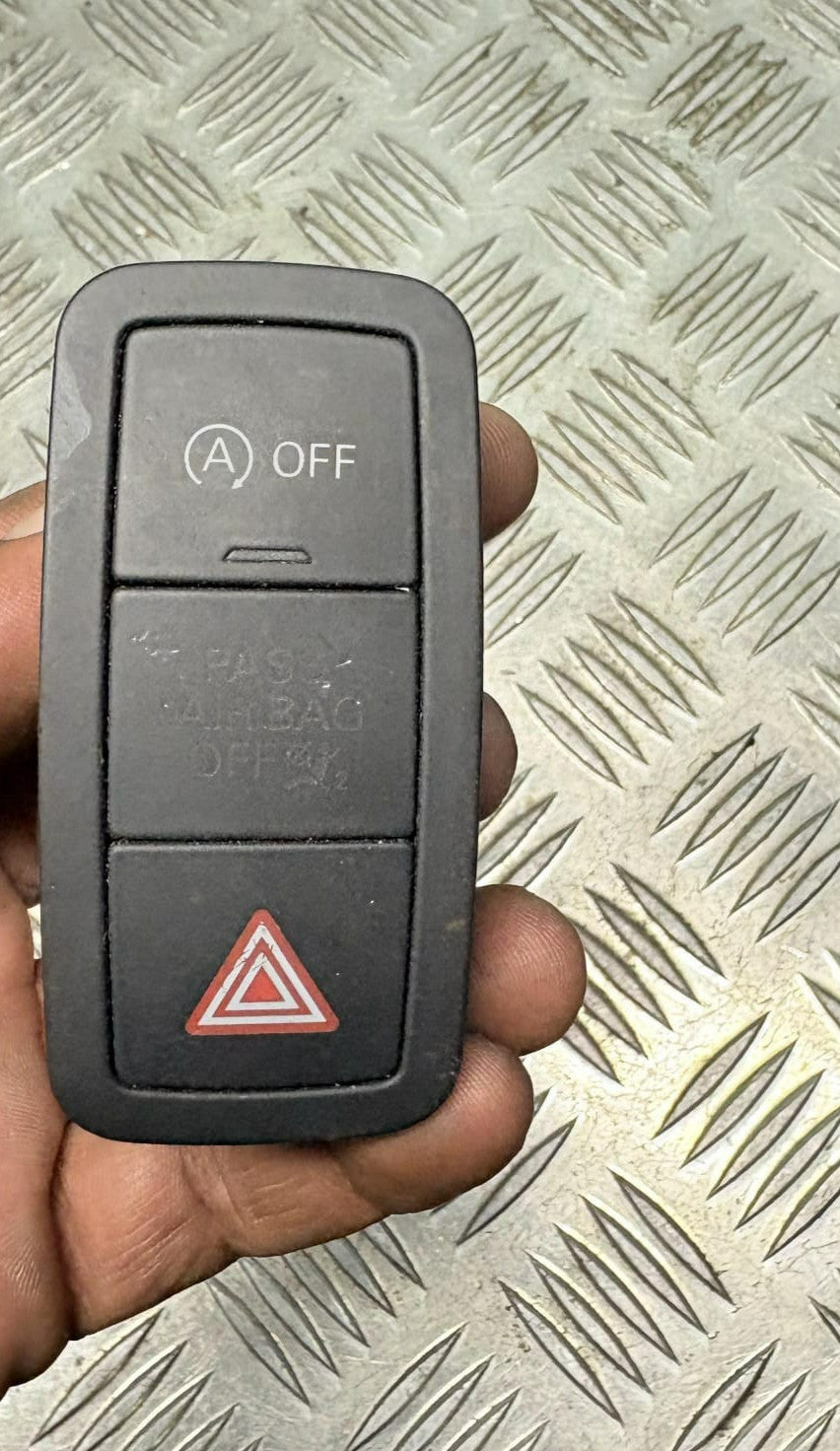 Audi A1 S1 8X Facelift 2015-2018 Hazard Start Stop Airbag OFF Panel 8X0959672G