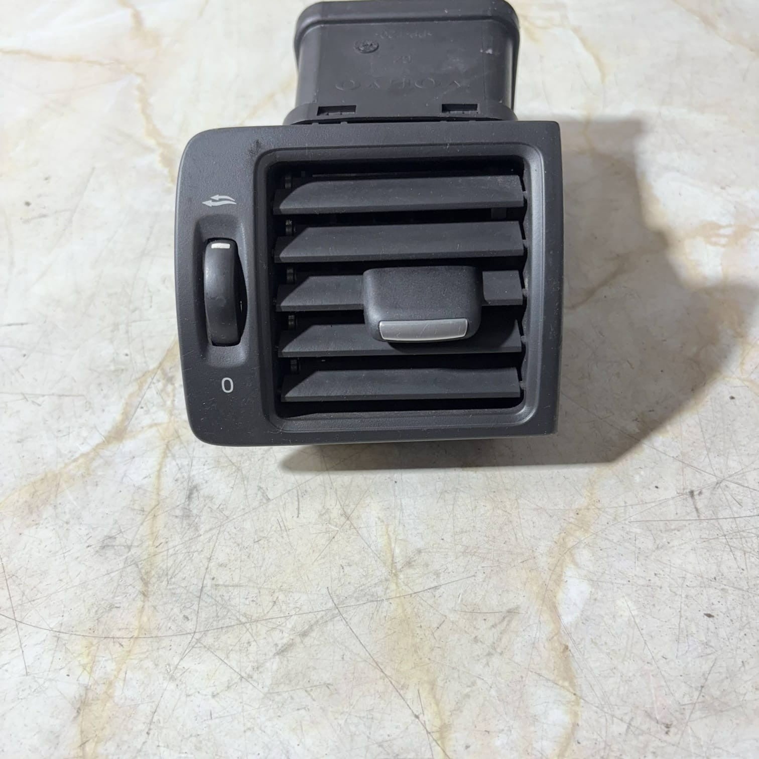 Volvo 2008 OSF DASH AIR VENT OFFSIDE DRIVER FONT RIGHT SIDE