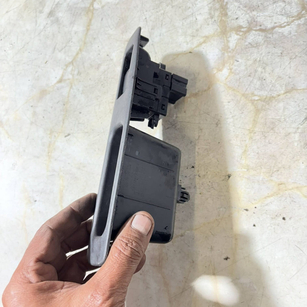 Nissan Qashqai J10/JJ10 Rear Door Window Switch NSR 25411-JD000 2007-2013