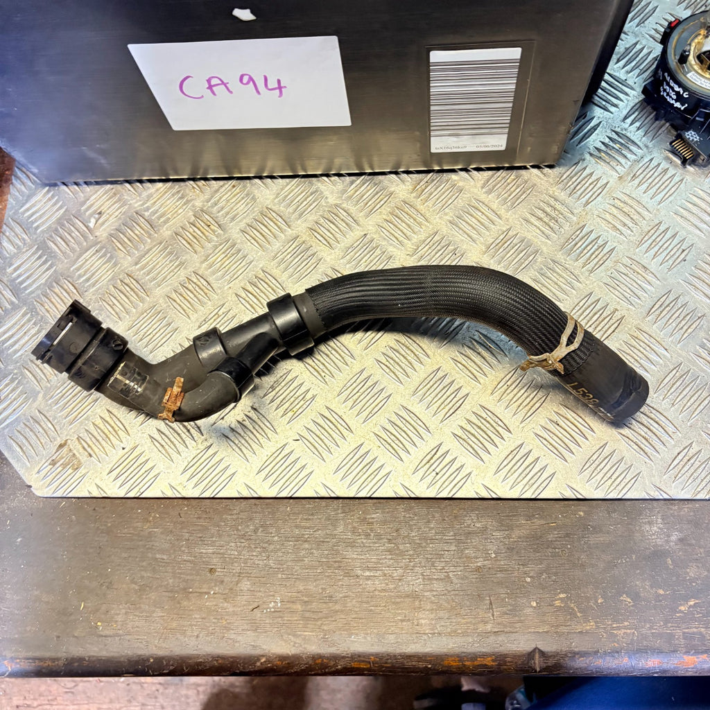 Range Rover 2011 Engine Coolant Pipe Hose S8000163