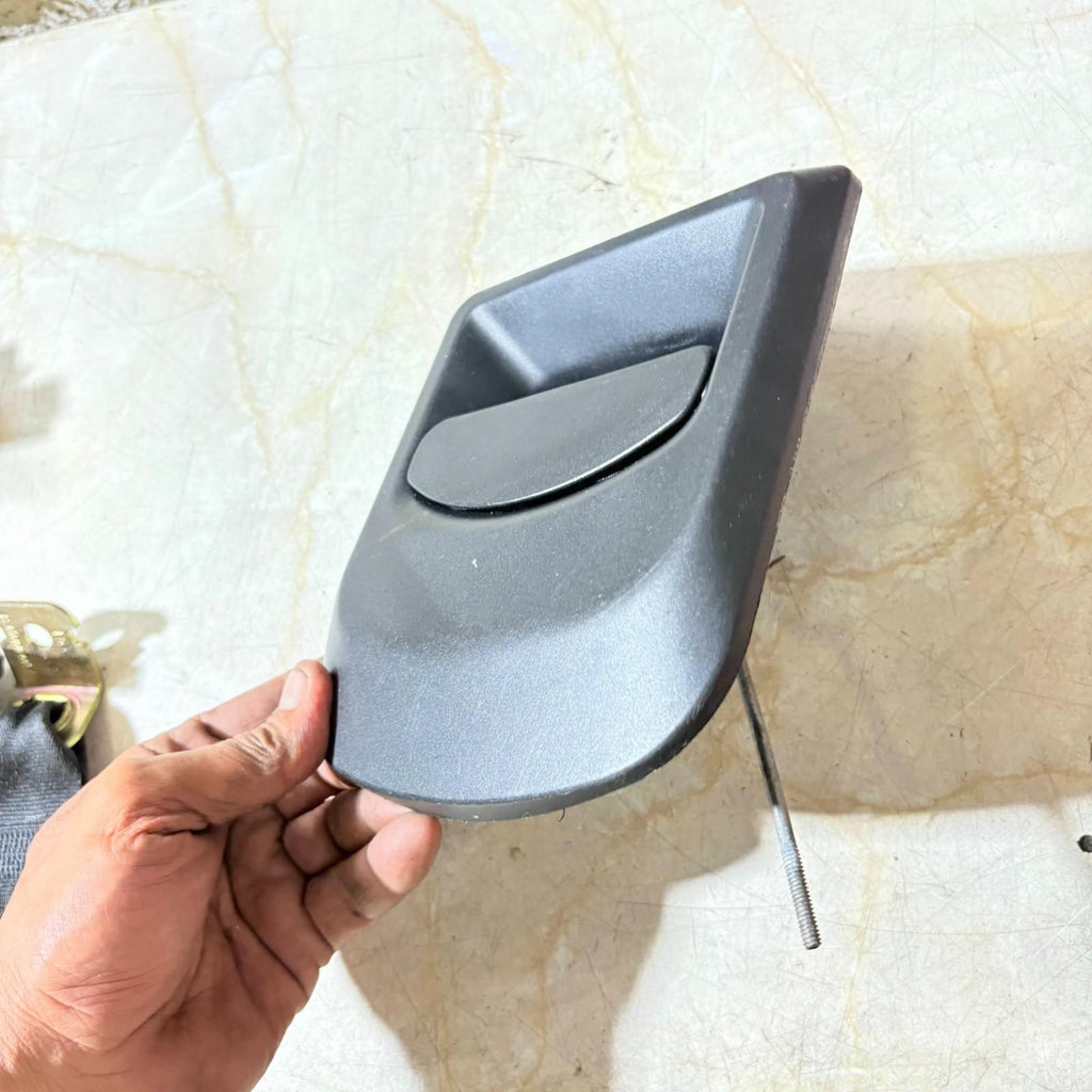IVECO DAILY E5 2011-2014 DOOR HANDLE EXTERIOR (FRONT PASSENGER SIDE)