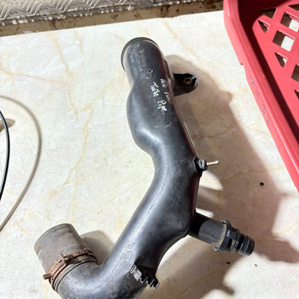 VW Polo 9N TDI AMF Turbo Intake Pipe 6Q0129654BD